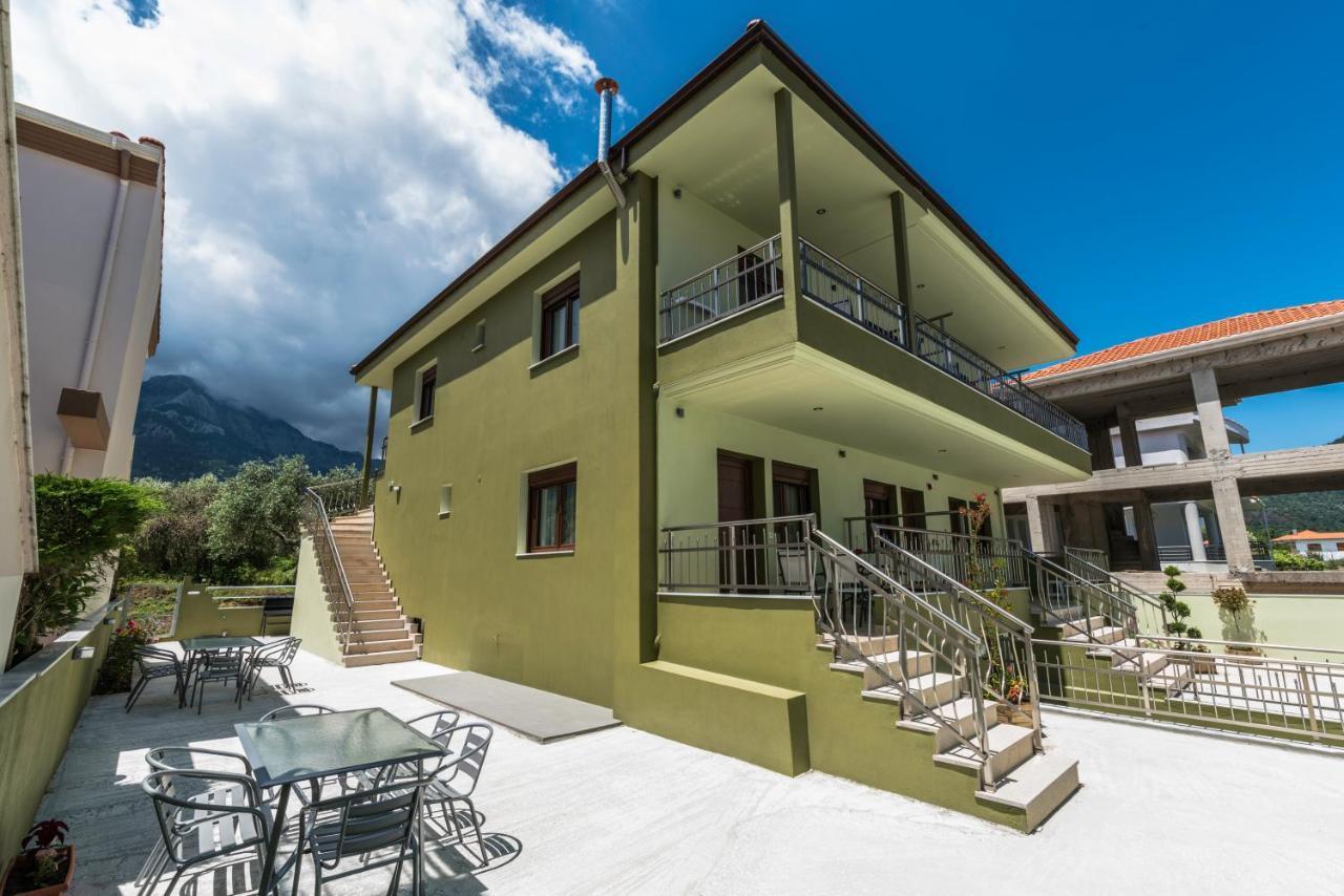 Albatros Apartments Скала Потамияс Екстериор снимка