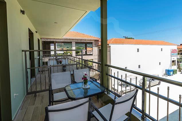 Albatros Apartments Скала Потамияс Екстериор снимка